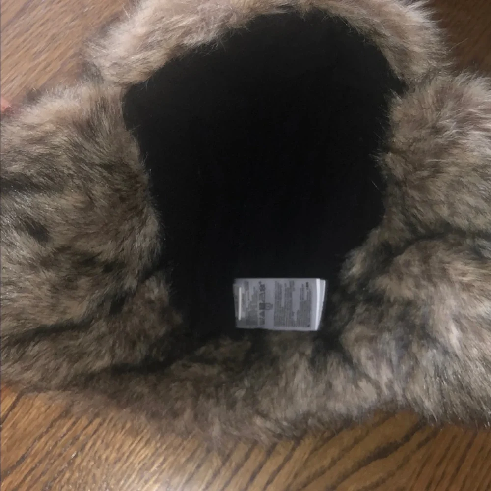 Gap Faux Fur and Navy blue Hat